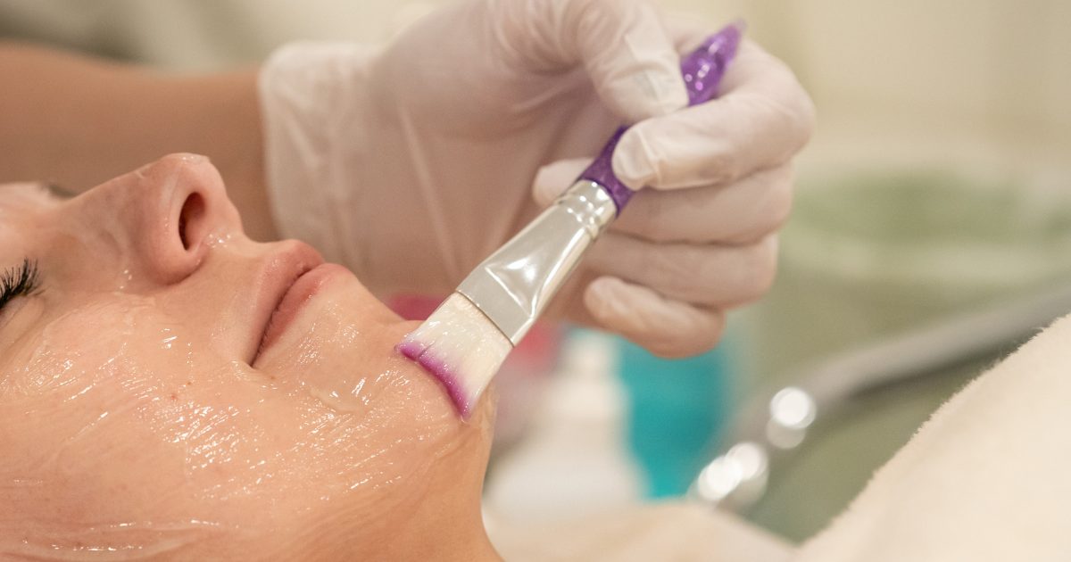 How Pico Laser Can Help Reduce Wrinkles and Fine Lines